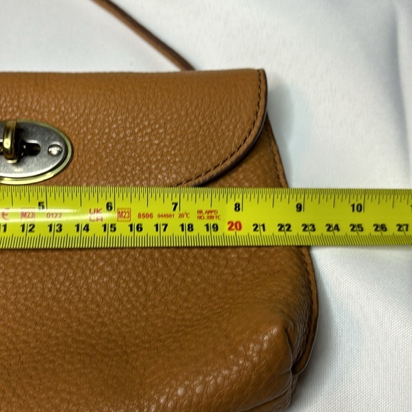 🔥SALE FOSSIL Monica Genuine Leather Turn-lock 
Crossbody - Picture 9 of 10